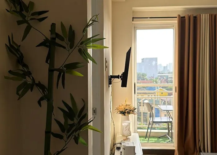 1br With Balcony At The Celandine Residences * Manila